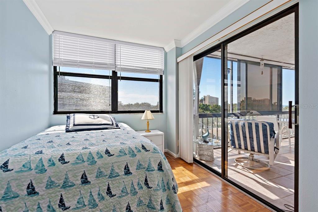 5855 MIDNIGHT PASS ROAD Unit: 528