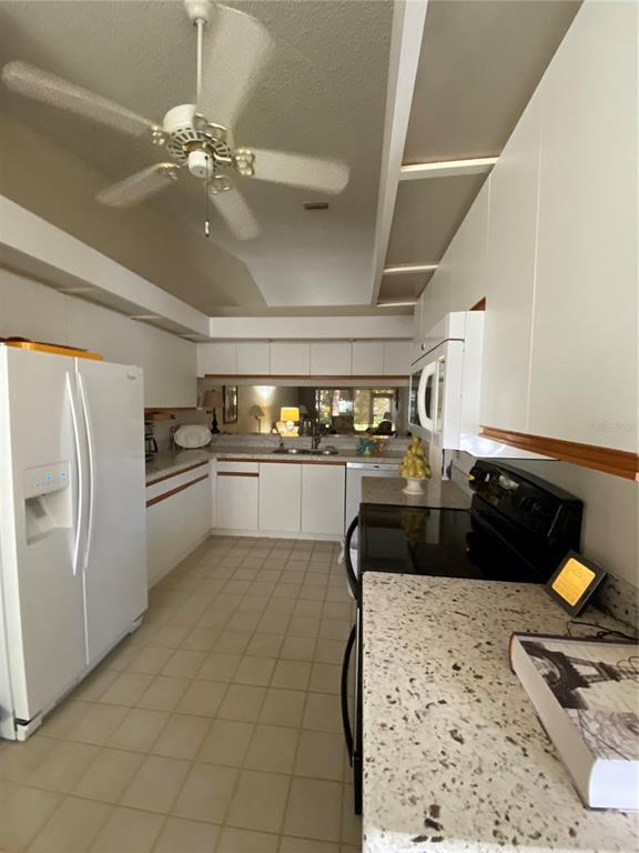 4241 MARSEILLES AVENUE Unit: 3228
