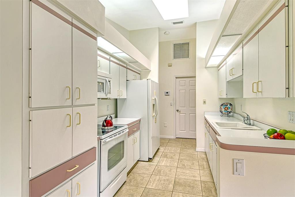 4146 WOODVIEW DRIVE