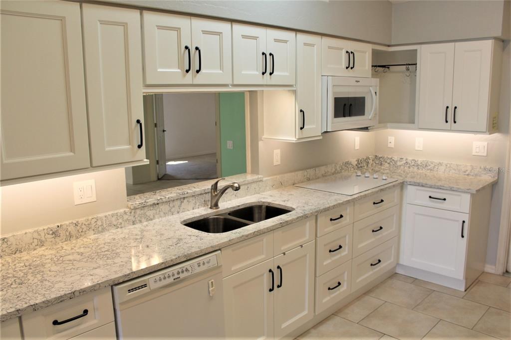 4155 BRITTANY LANE Unit: 22