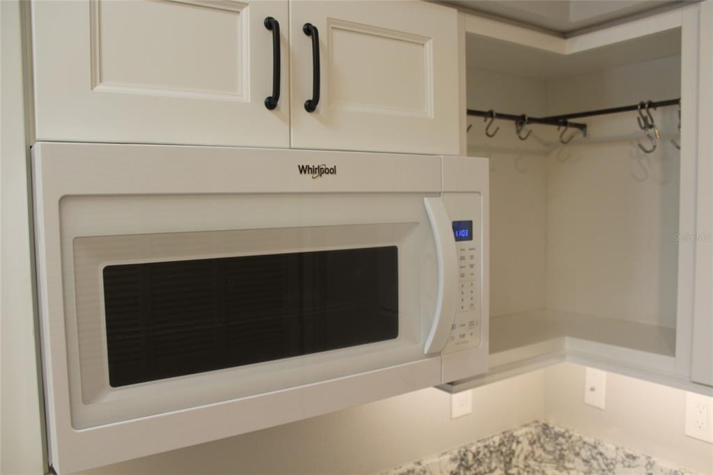 4155 BRITTANY LANE Unit: 22