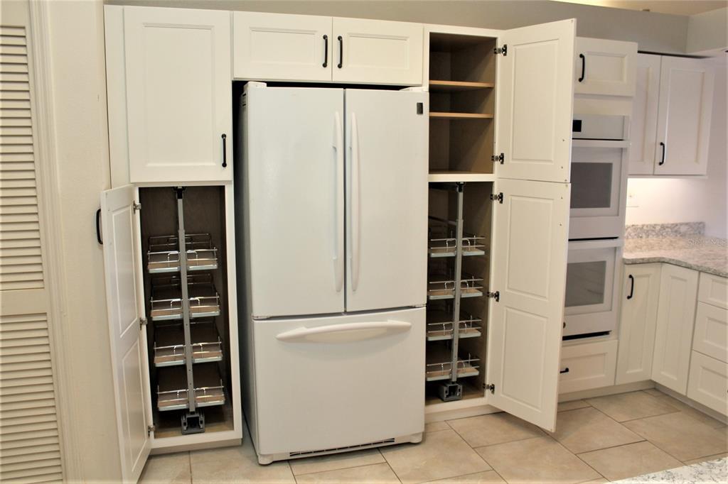 4155 BRITTANY LANE Unit: 22