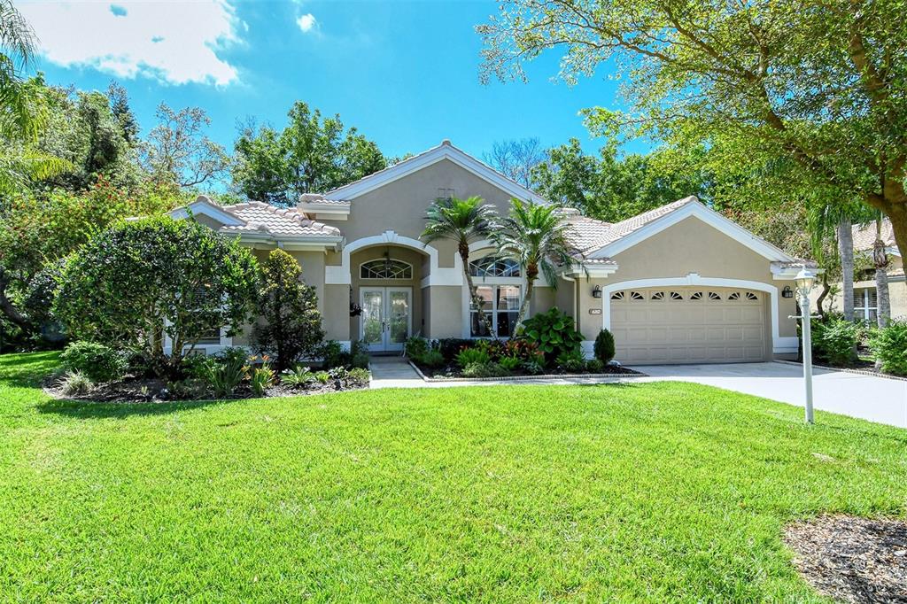 6752 HICKORY HAMMOCK CIRCLE