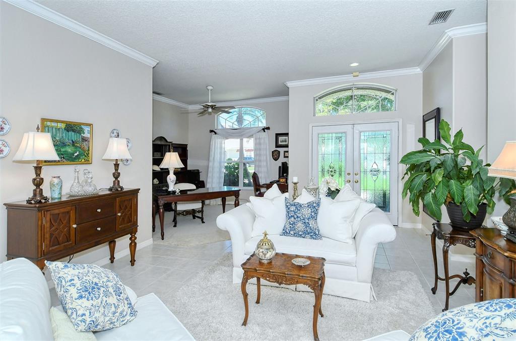 6752 HICKORY HAMMOCK CIRCLE