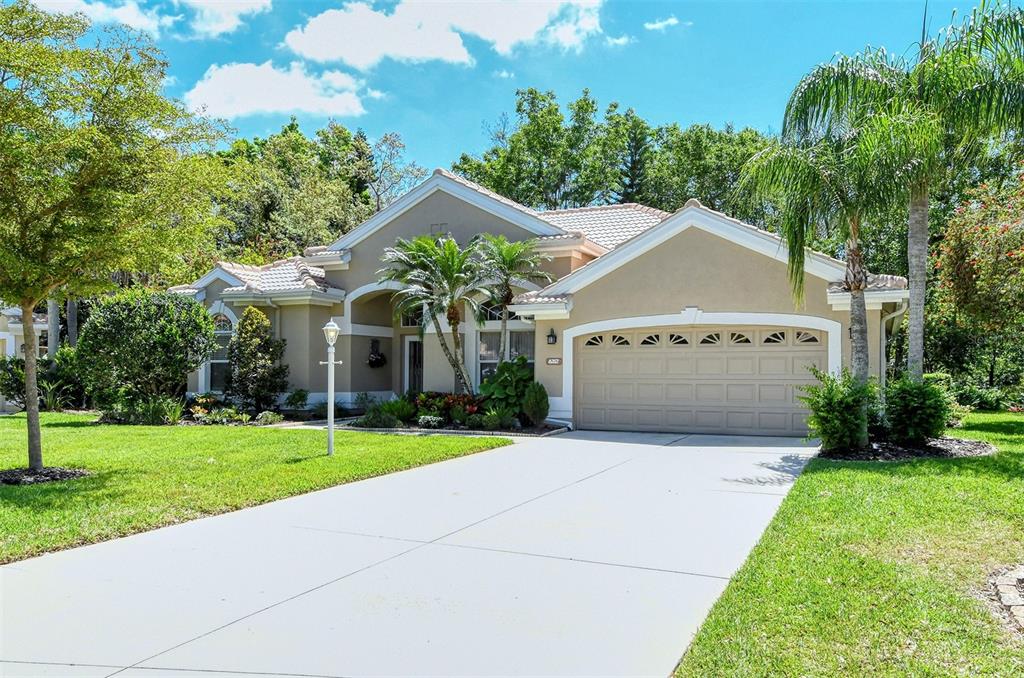 6752 HICKORY HAMMOCK CIRCLE