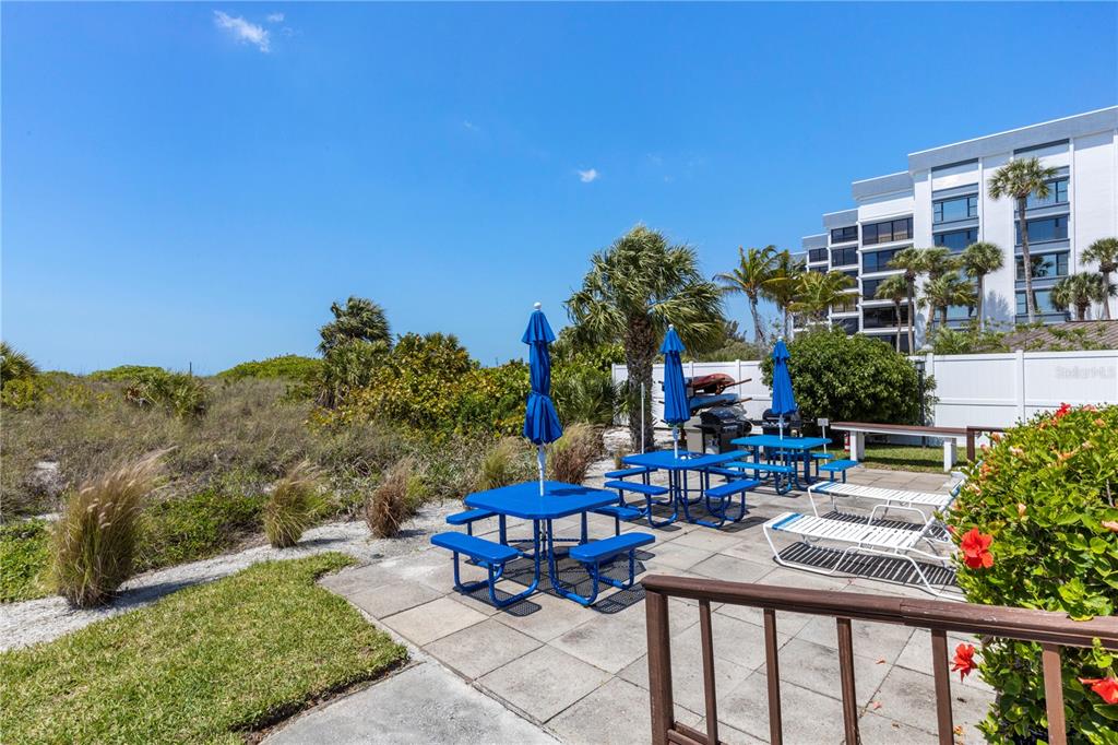 8625 MIDNIGHT PASS ROAD Unit: B104