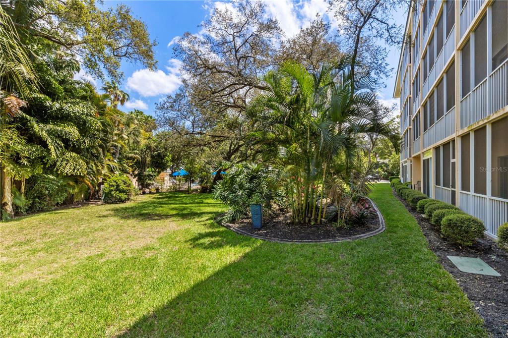 8625 MIDNIGHT PASS ROAD Unit: B104