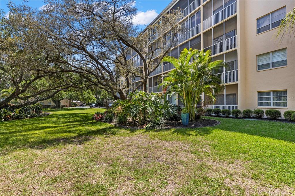 8625 MIDNIGHT PASS ROAD Unit: B104