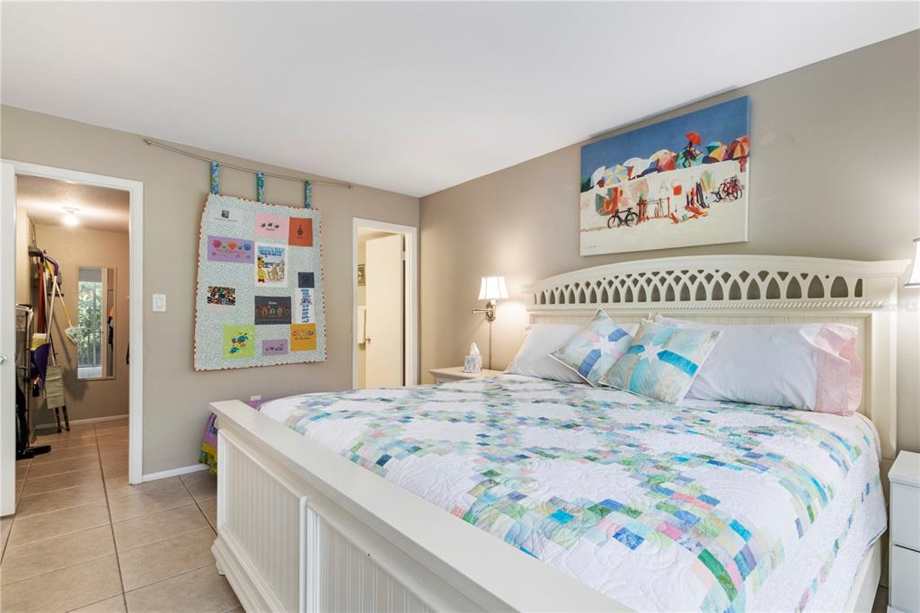 8625 MIDNIGHT PASS ROAD Unit: B104