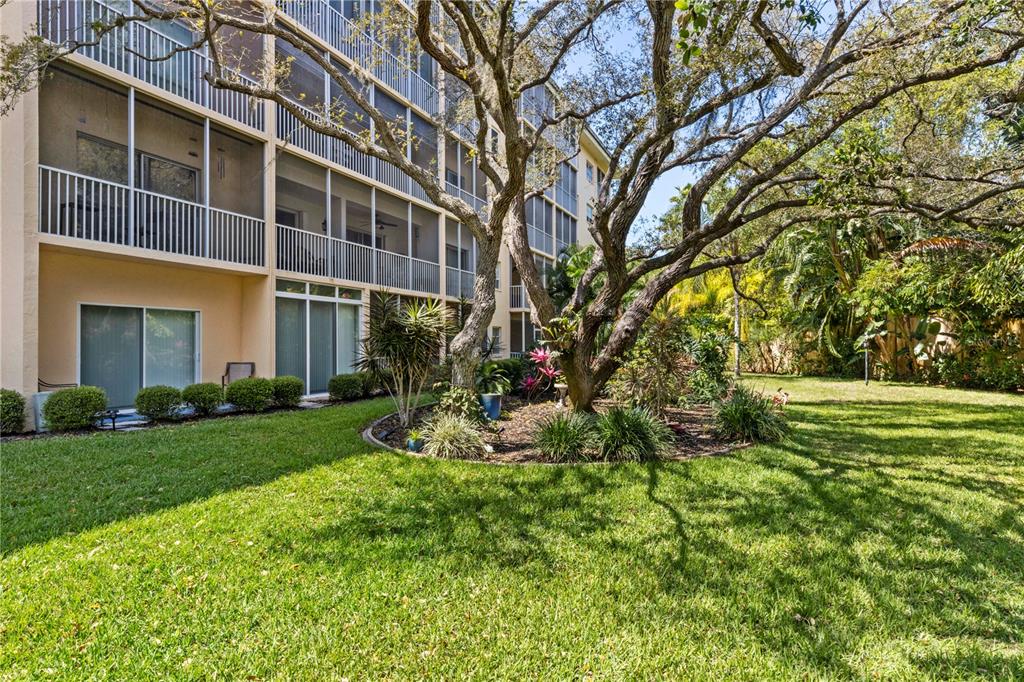 8625 MIDNIGHT PASS ROAD Unit: B104