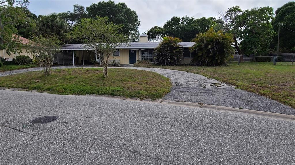 2512 JEFFERSON CIRCLE