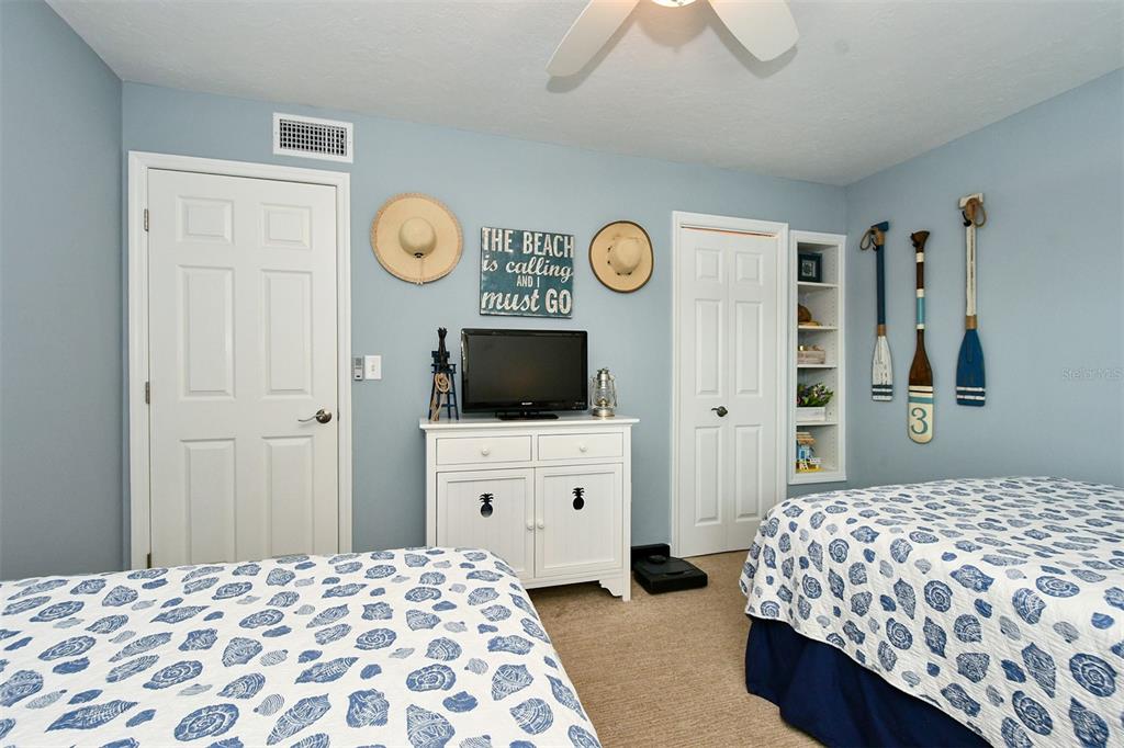 6727 MIDNIGHT PASS ROAD Unit: 308A