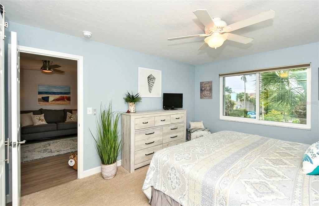 6727 MIDNIGHT PASS ROAD Unit: 308A