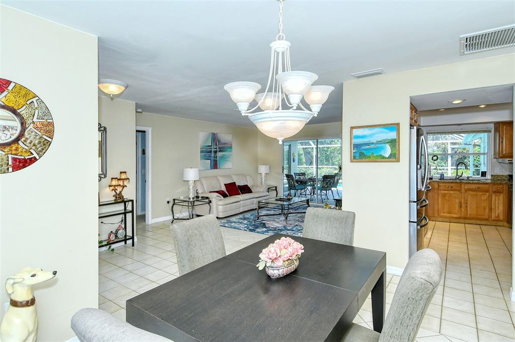 538 WARWICK DRIVE
