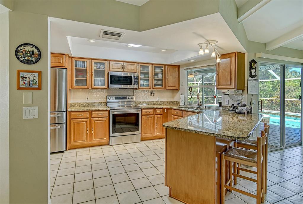 538 WARWICK DRIVE
