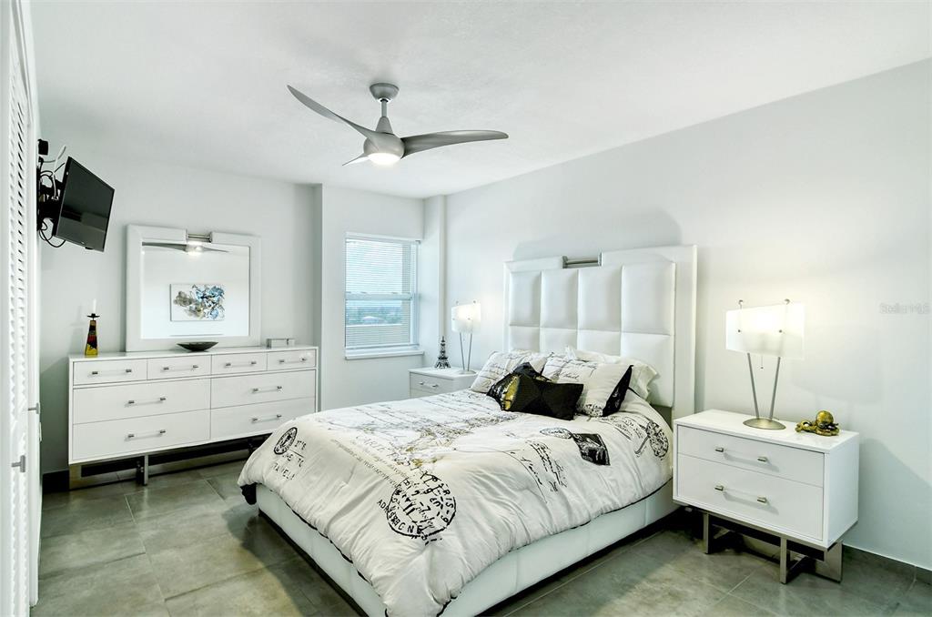 20 WHISPERING SANDS DRIVE Unit: 903