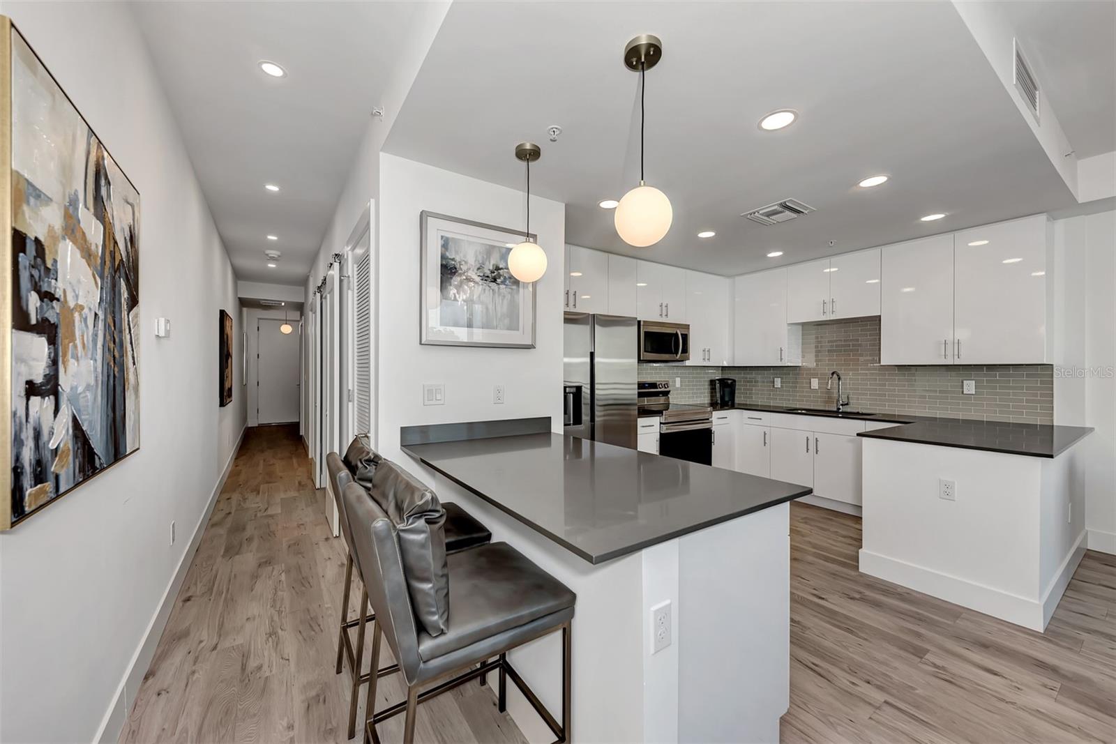 1703 N TAMIAMI TRAIL Unit: B307