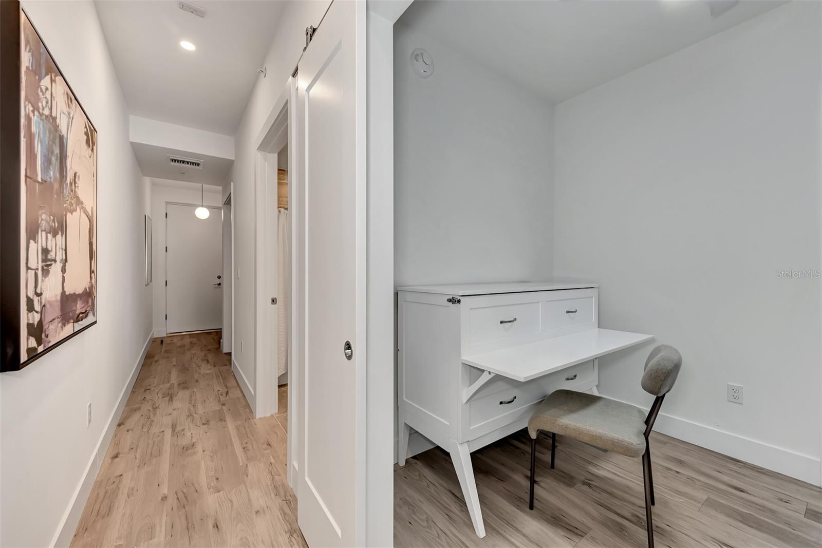 1703 N TAMIAMI TRAIL Unit: B307