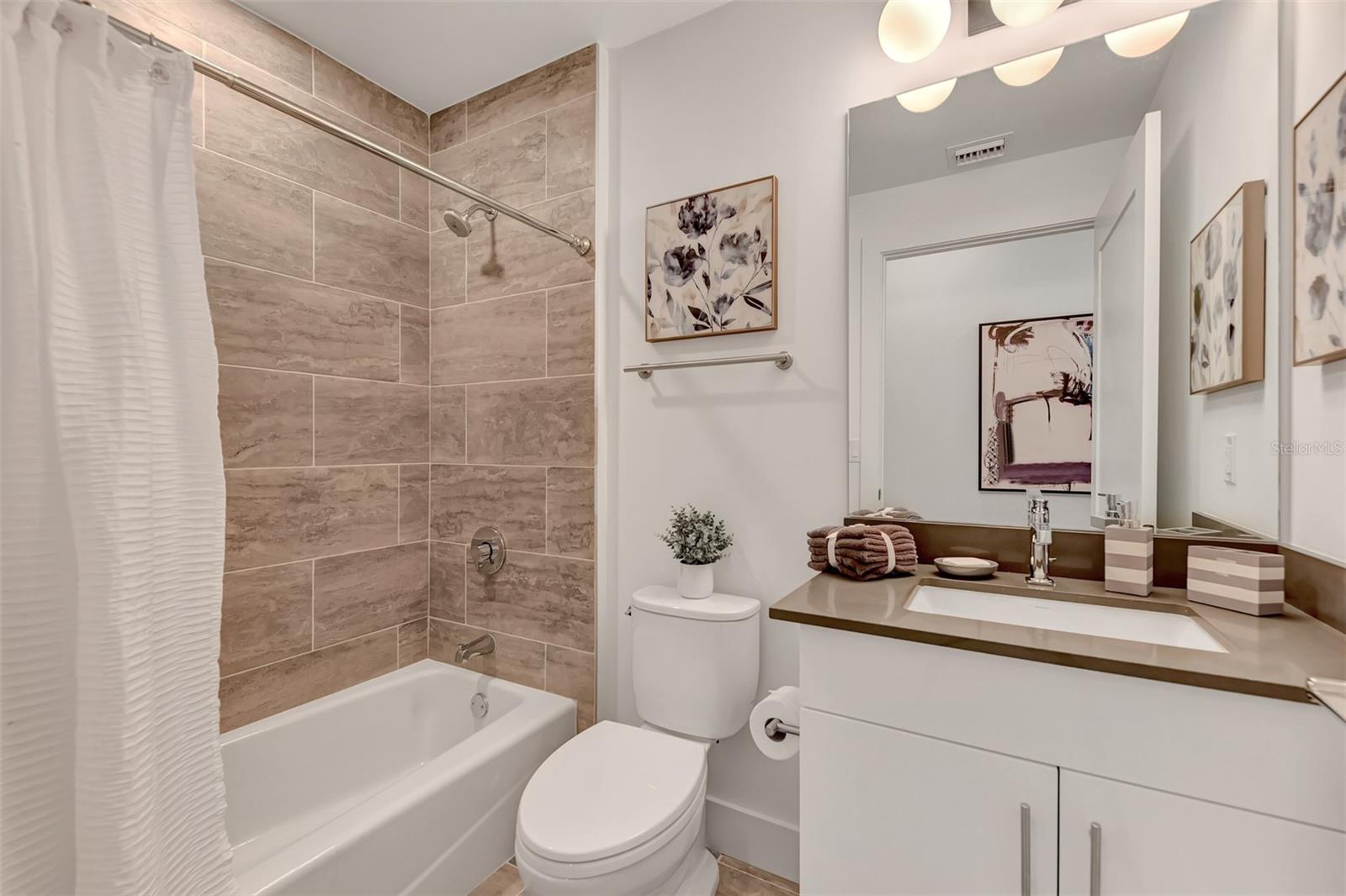 1703 N TAMIAMI TRAIL Unit: B307