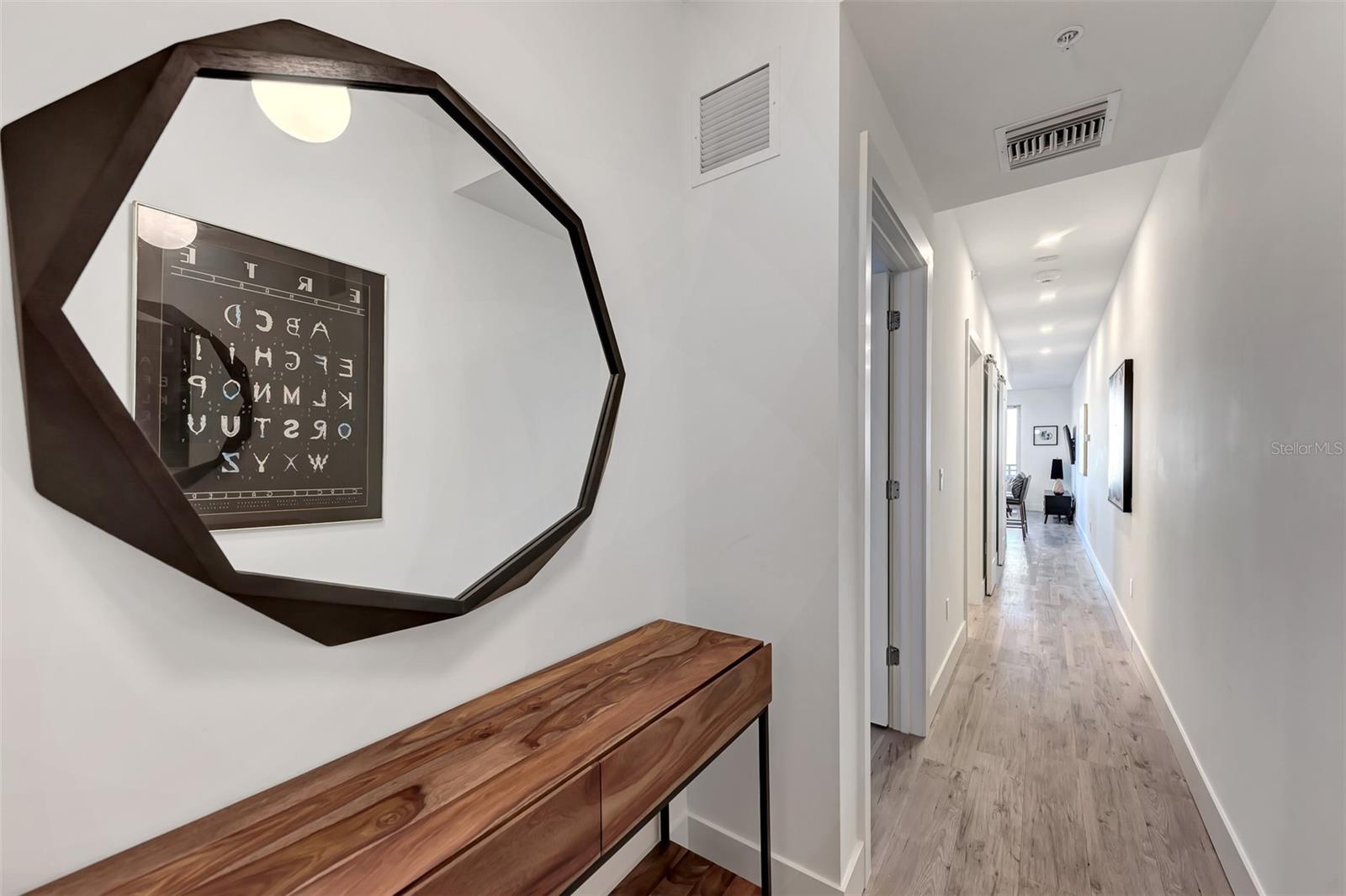 1703 N TAMIAMI TRAIL Unit: B307