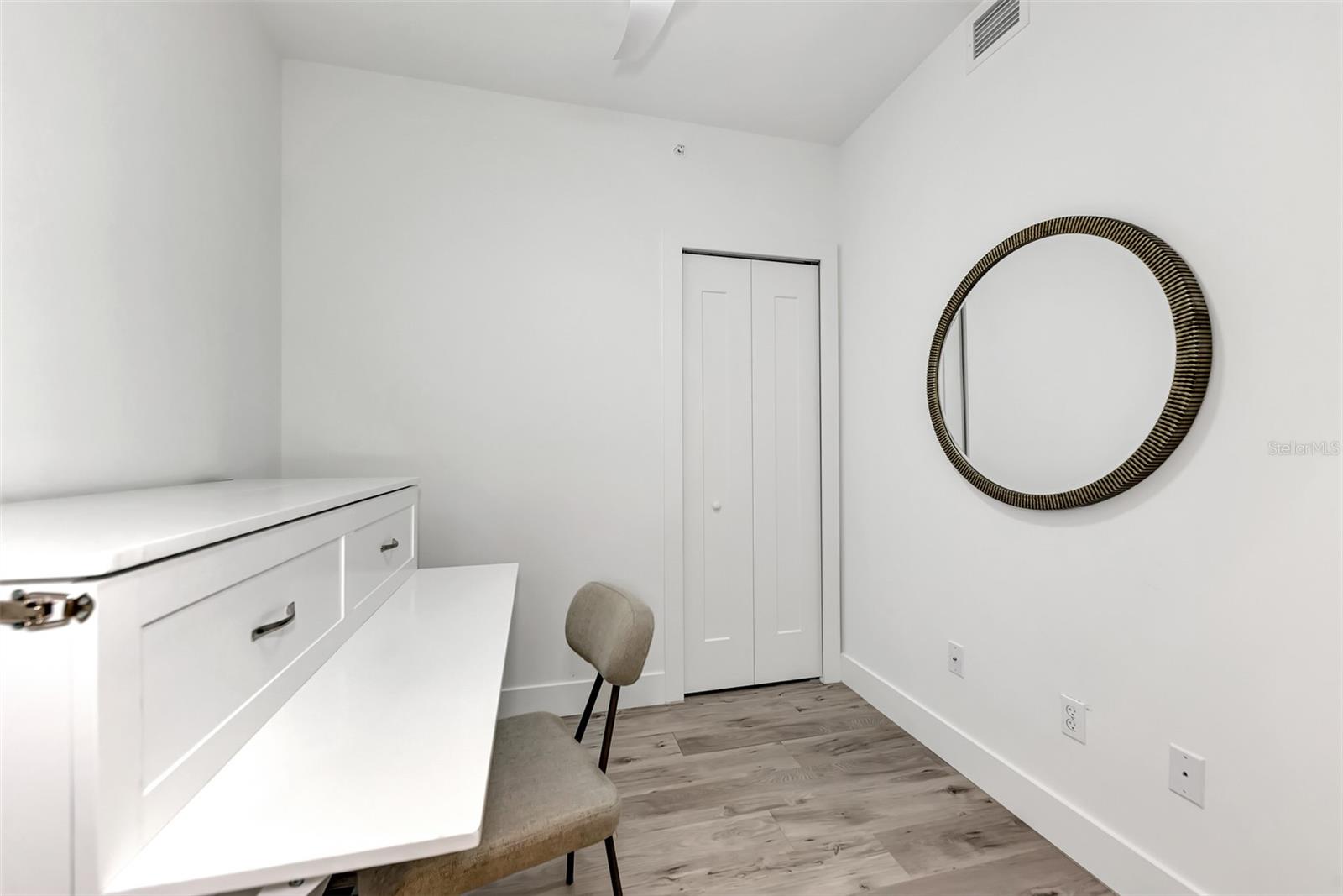 1703 N TAMIAMI TRAIL Unit: B307