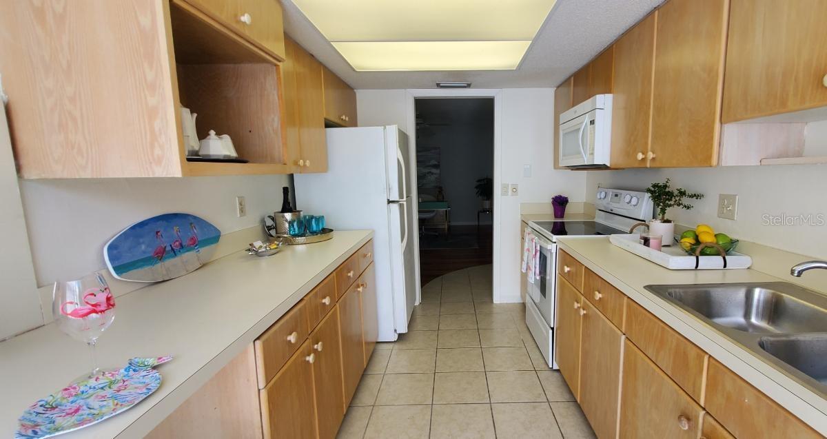 6201 GREEN VIEW DRIVE Unit: 130