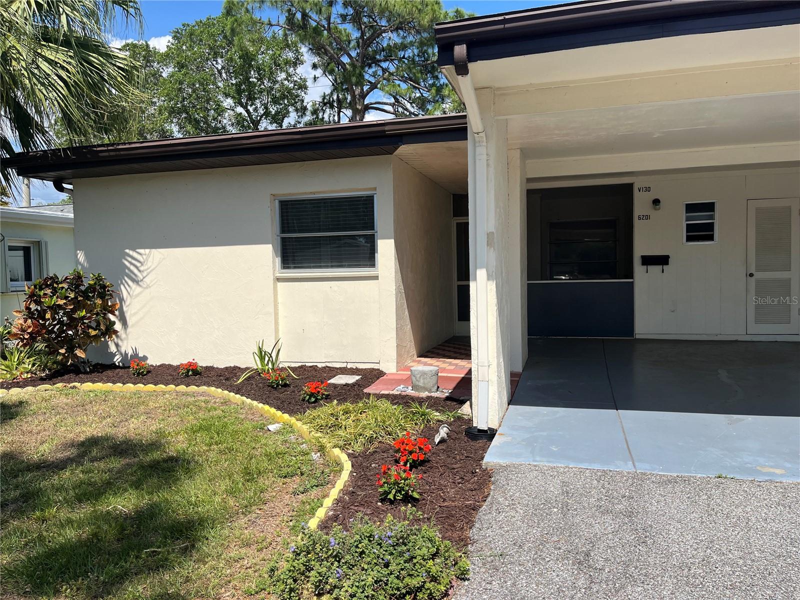 6201 GREEN VIEW DRIVE Unit: 130