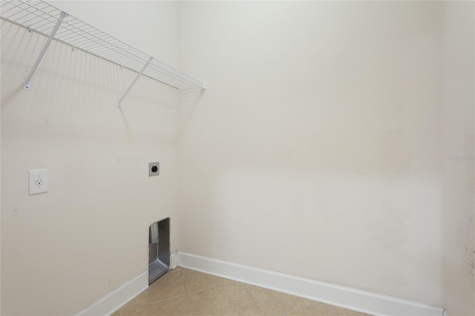 8478 NANDINA DRIVE