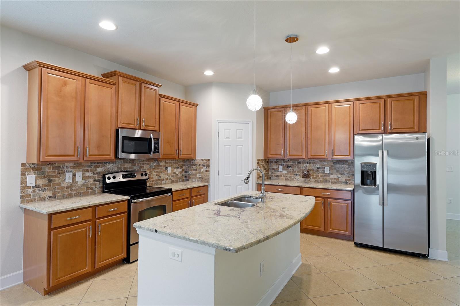 8478 NANDINA DRIVE