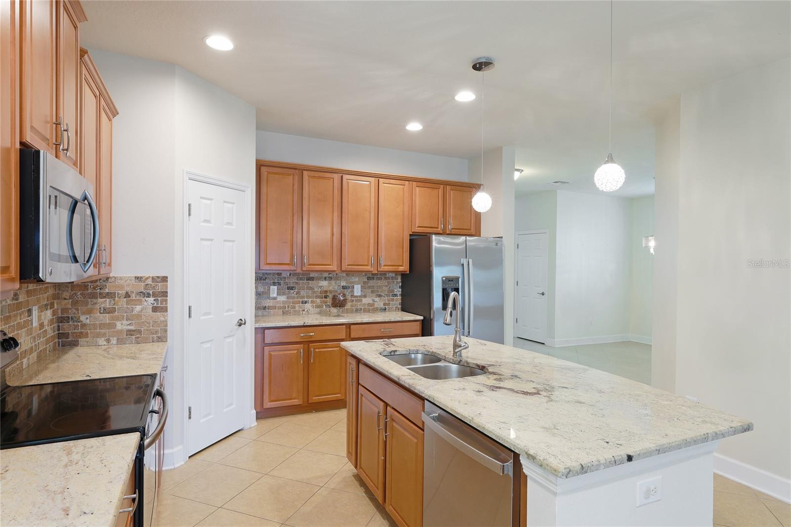 8478 NANDINA DRIVE