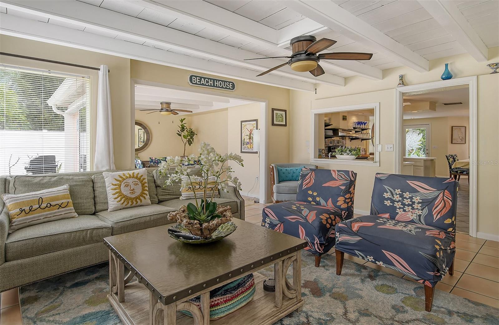 437 SW ISLAND CIRCLE