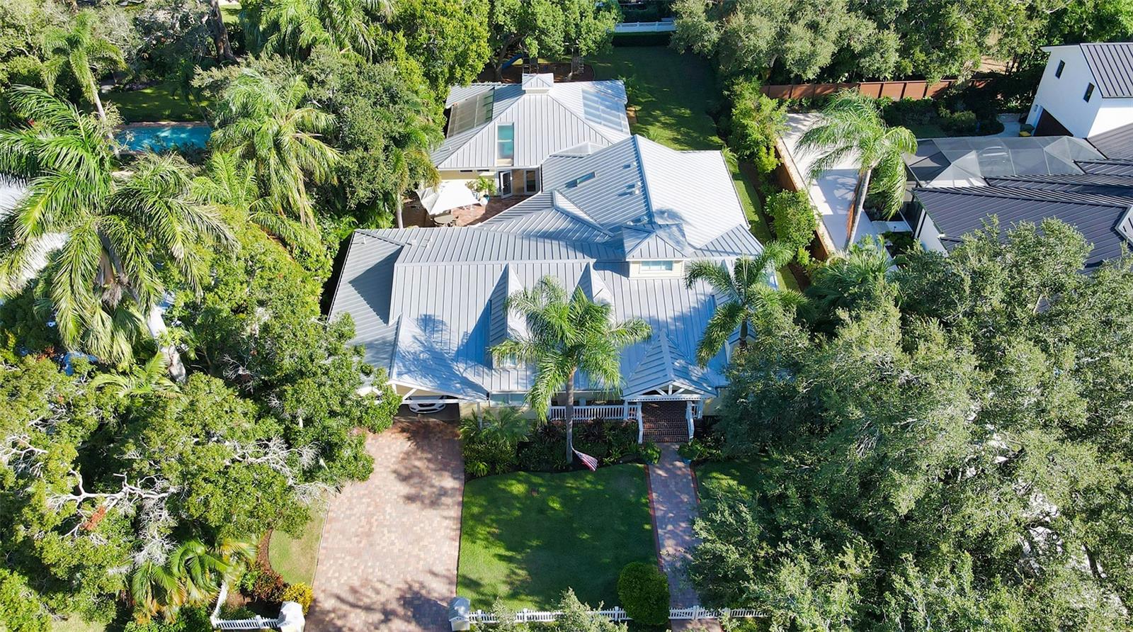 1715 SOUTH DRIVE