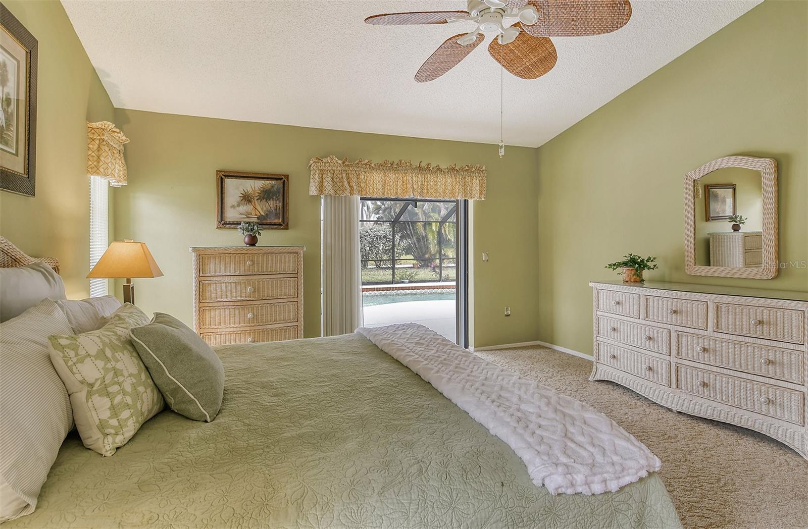 328 EDEN DR