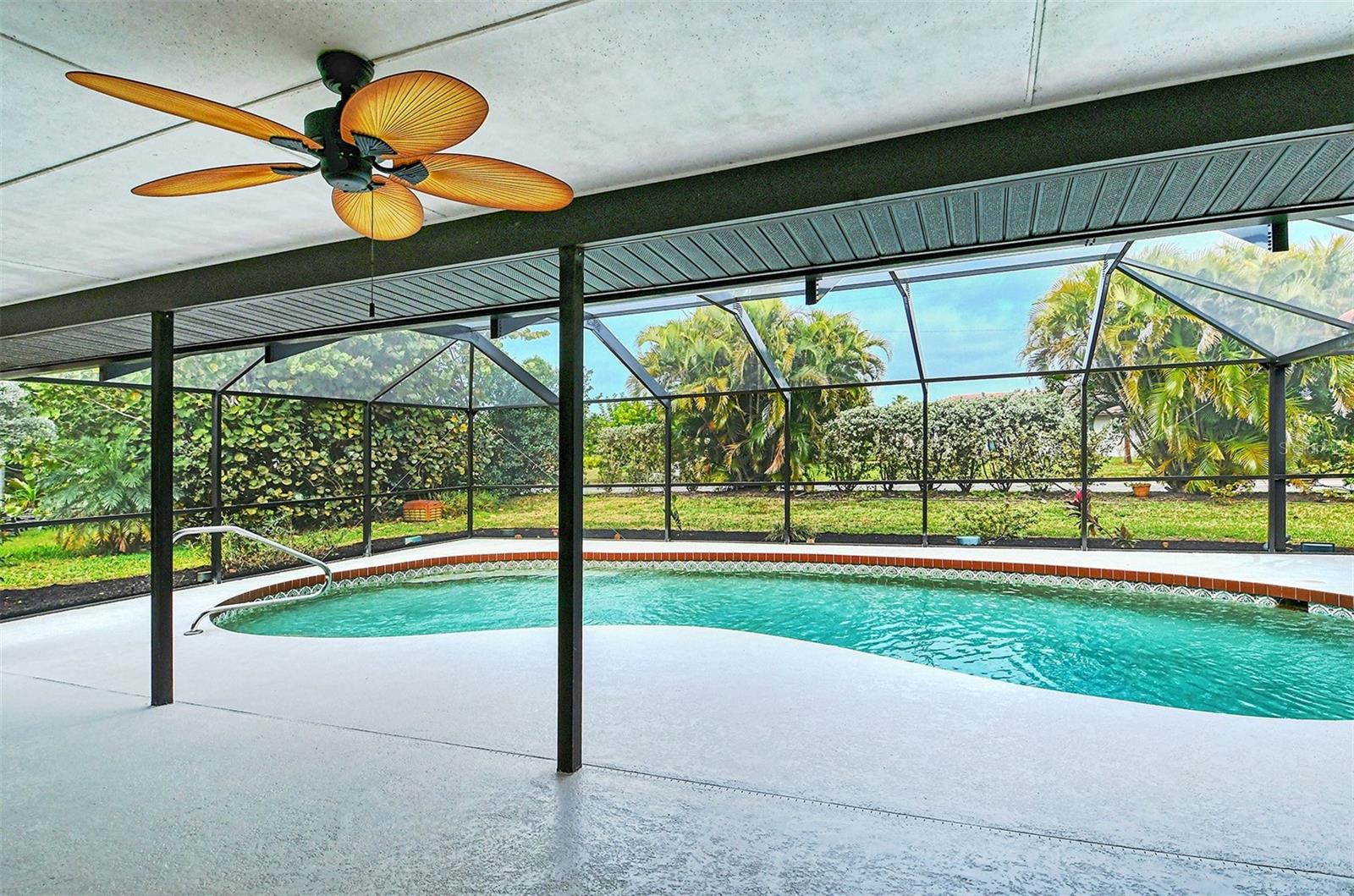 328 EDEN DR