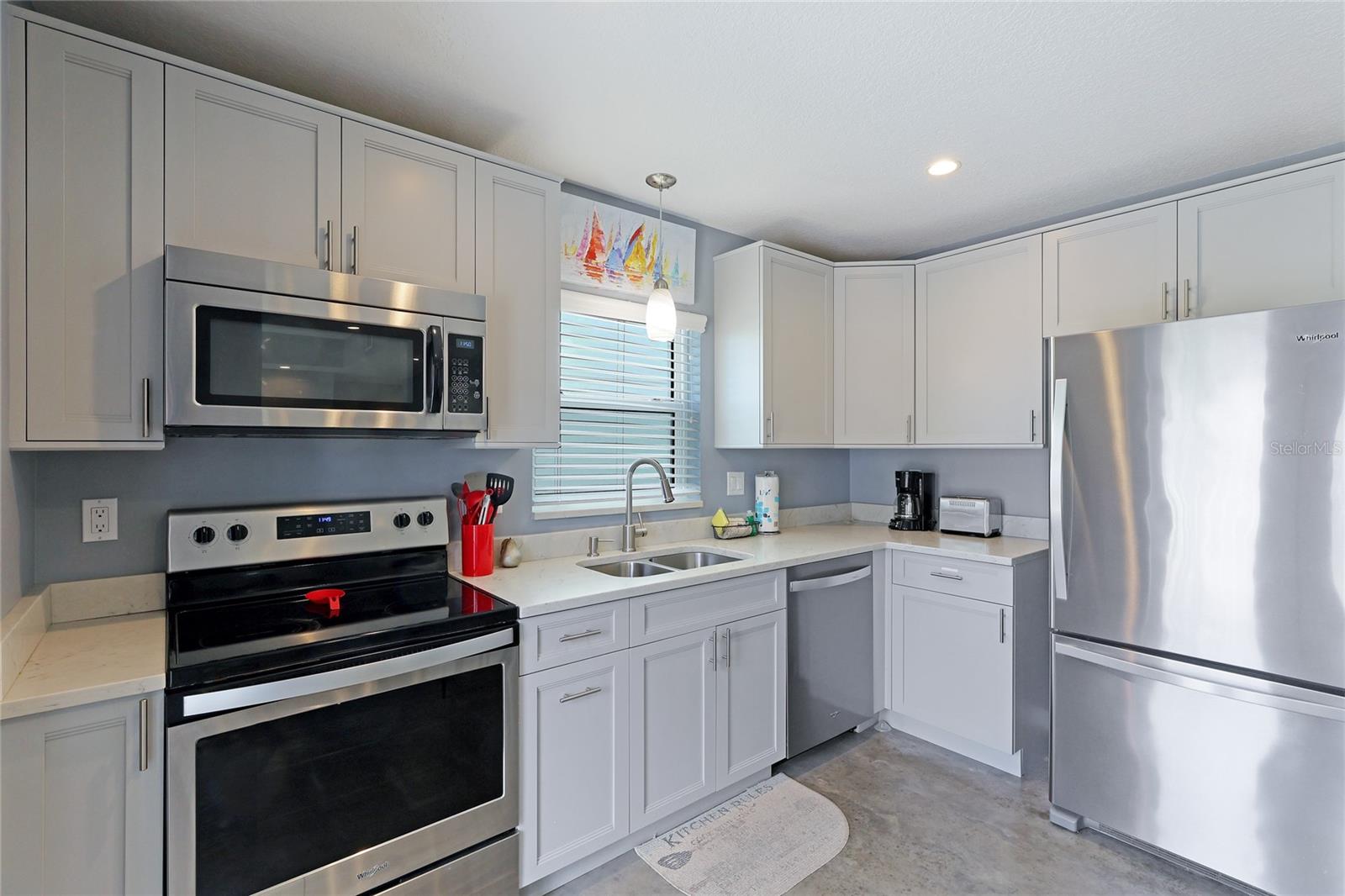 645 BEACH RD