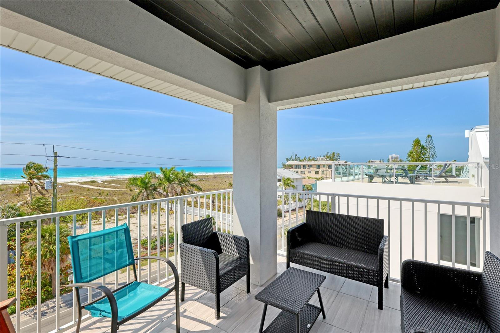 645 BEACH RD