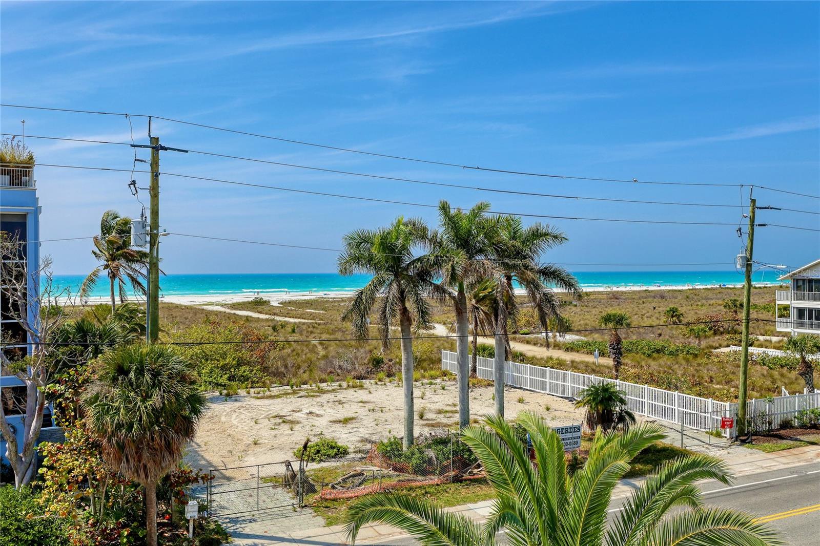 645 BEACH RD