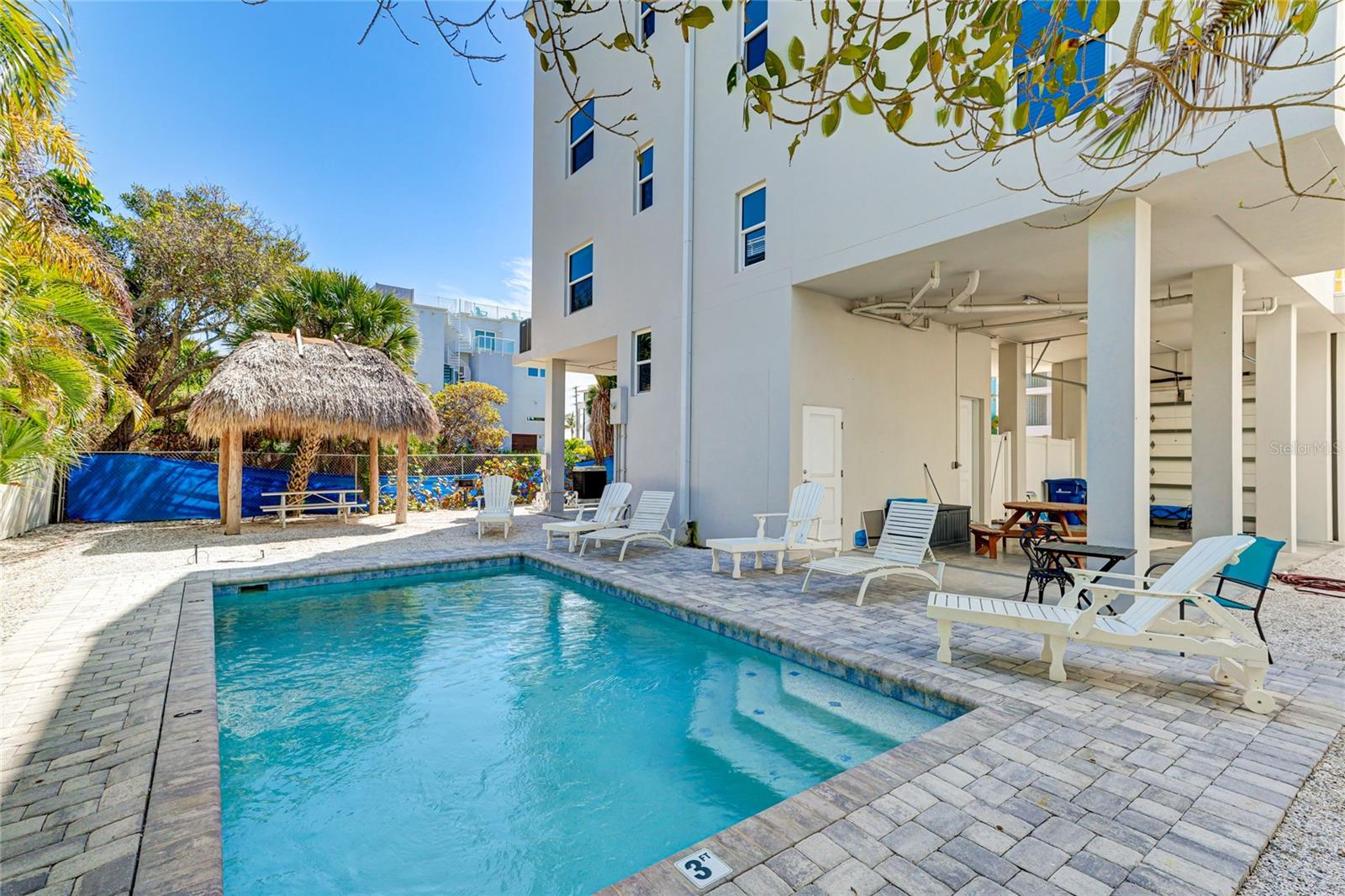 645 BEACH RD