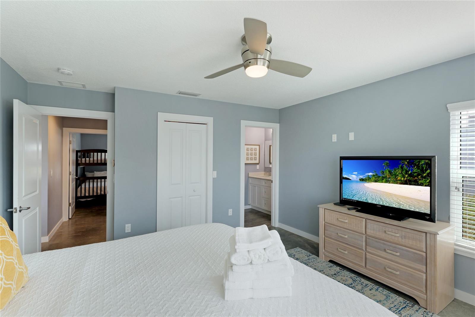 645 BEACH RD