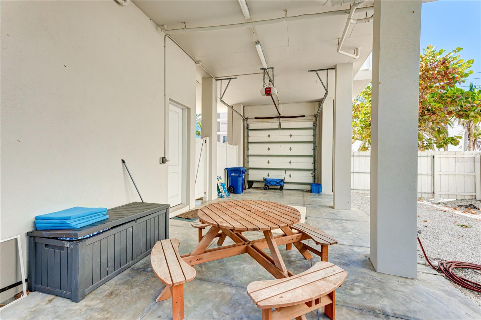 645 BEACH RD