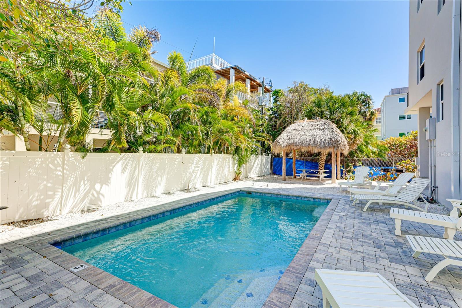 645 BEACH RD