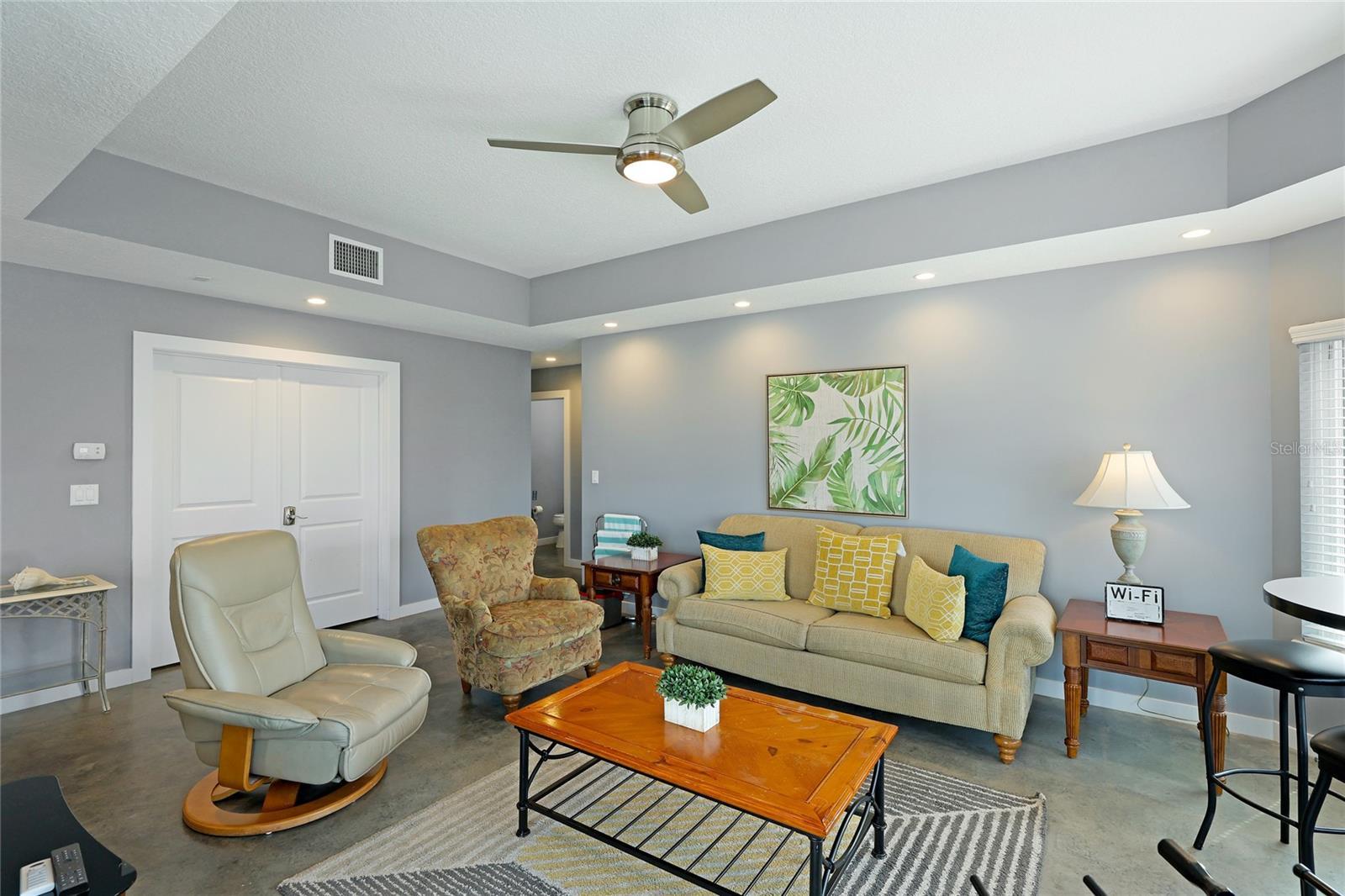 645 BEACH RD
