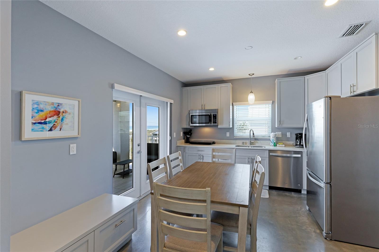 645 BEACH RD
