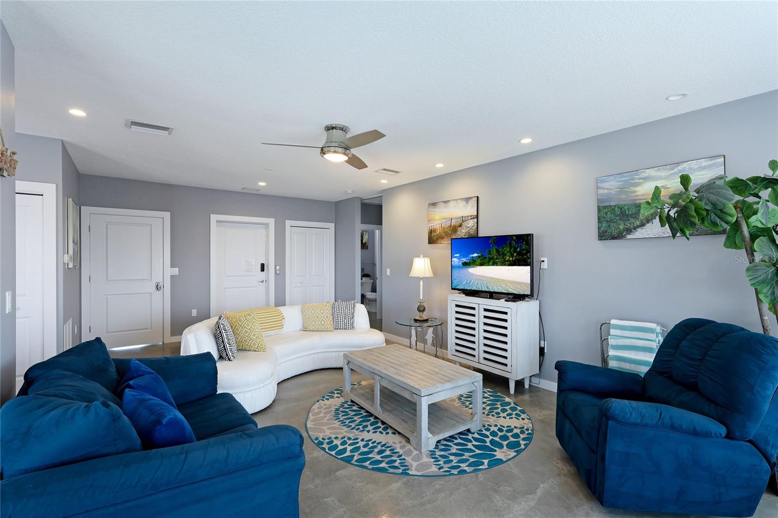 645 BEACH RD