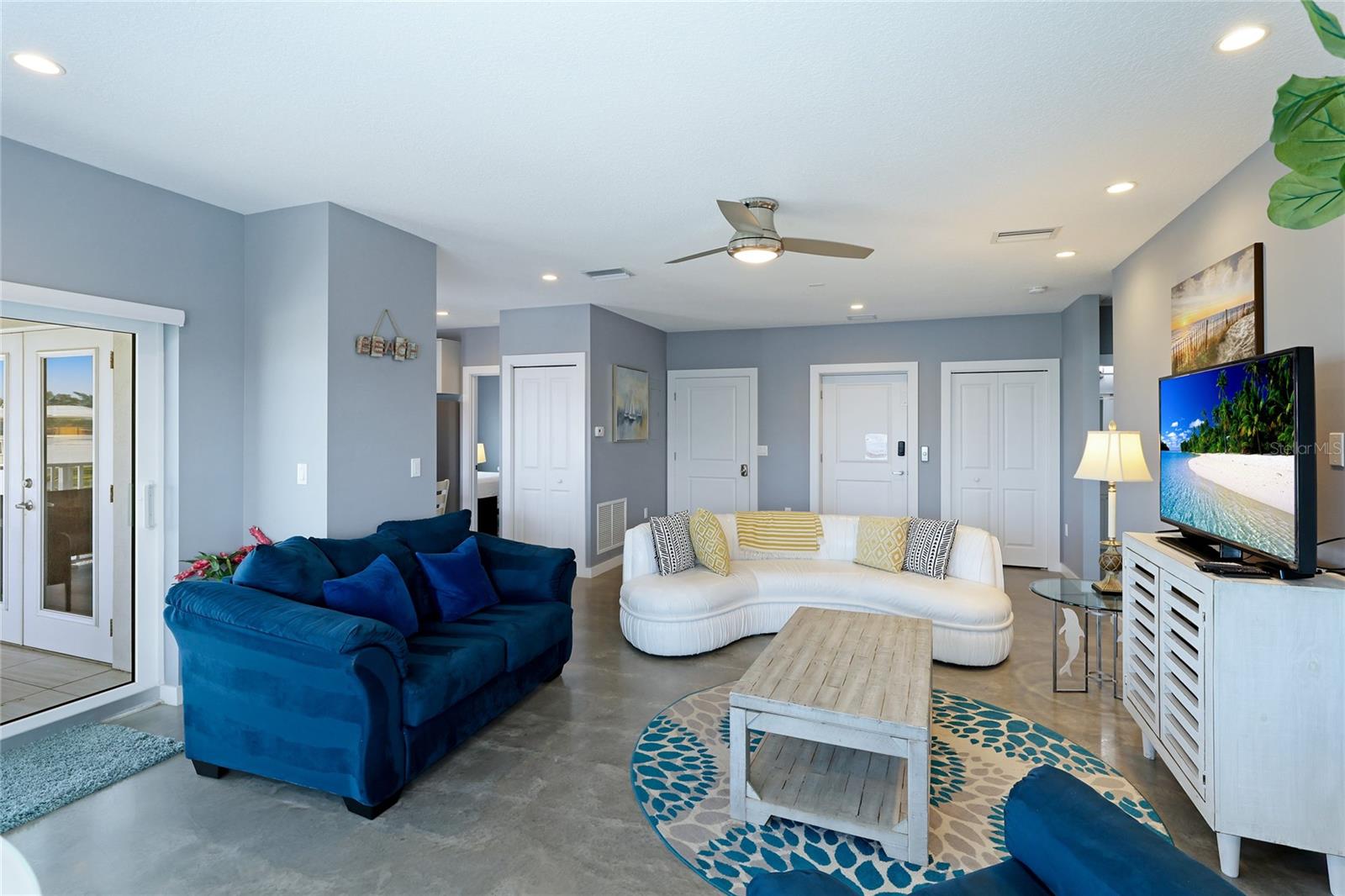 645 BEACH RD