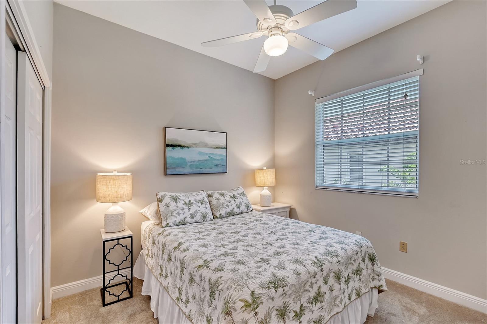 5566 SIESTA ESTATES CT