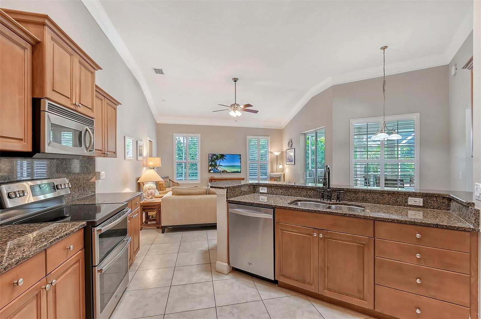 5566 SIESTA ESTATES CT