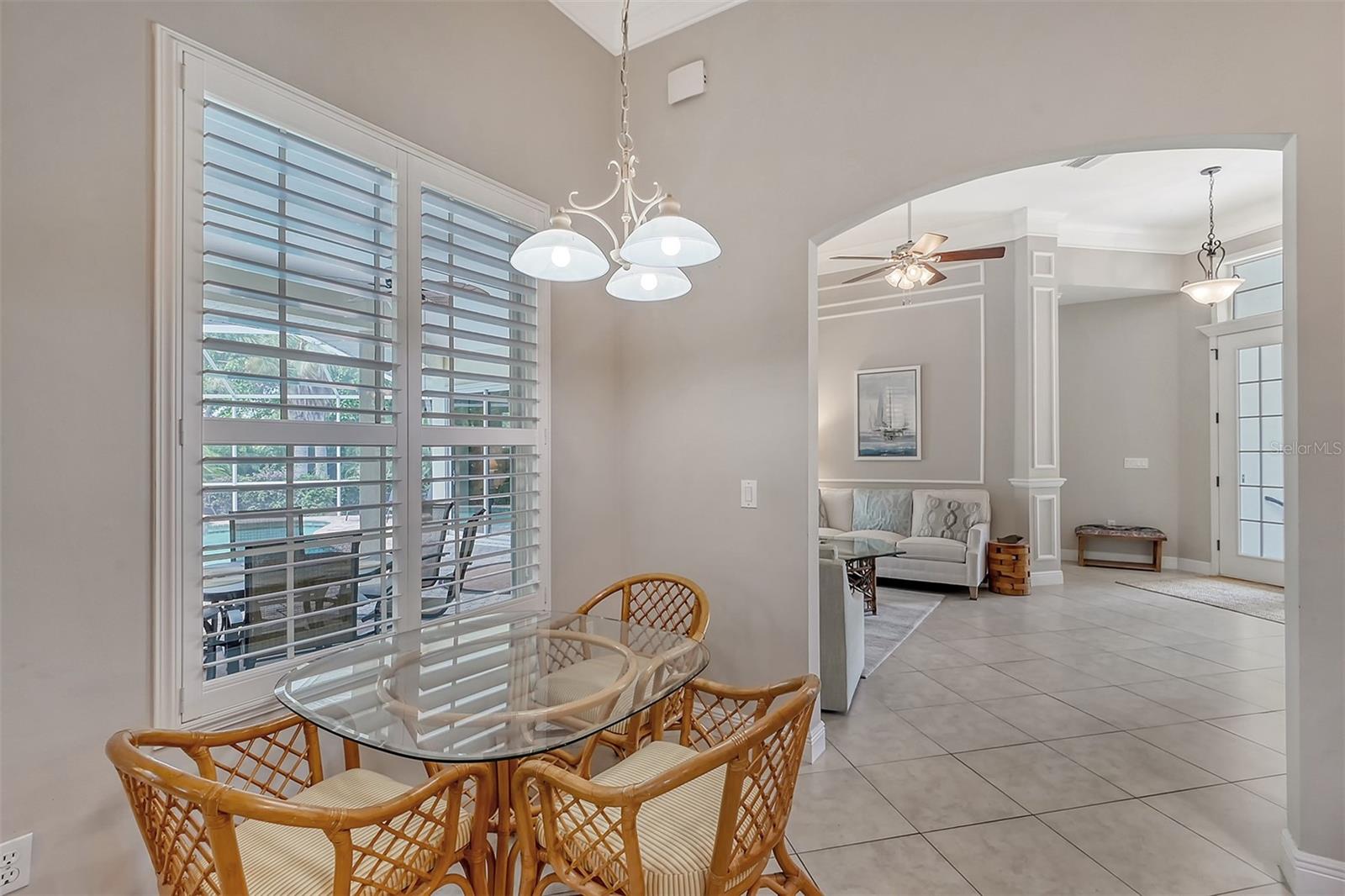 5566 SIESTA ESTATES CT