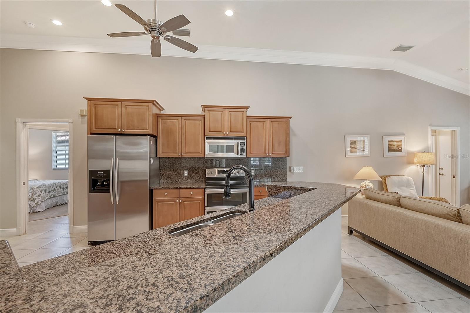 5566 SIESTA ESTATES CT