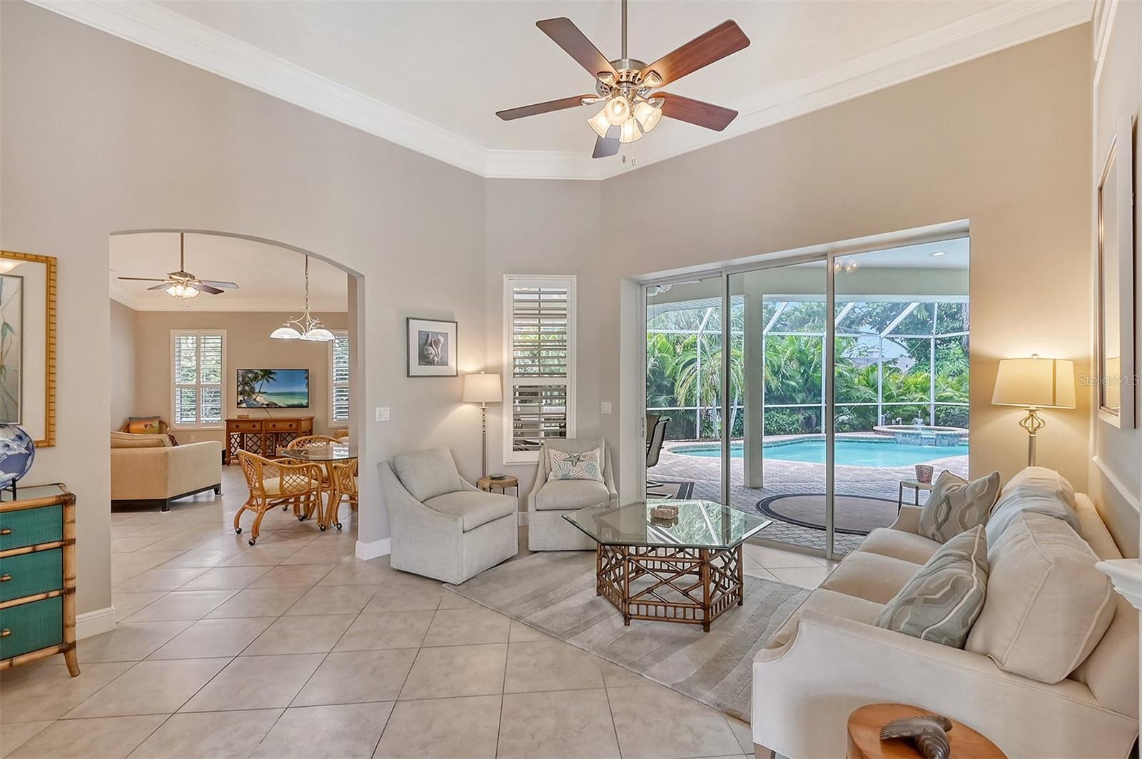 5566 SIESTA ESTATES CT